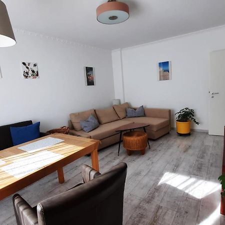 Ruhig Gelegene 2-Zi Fewo, Wallbox, Balkon Essen Luaran gambar
