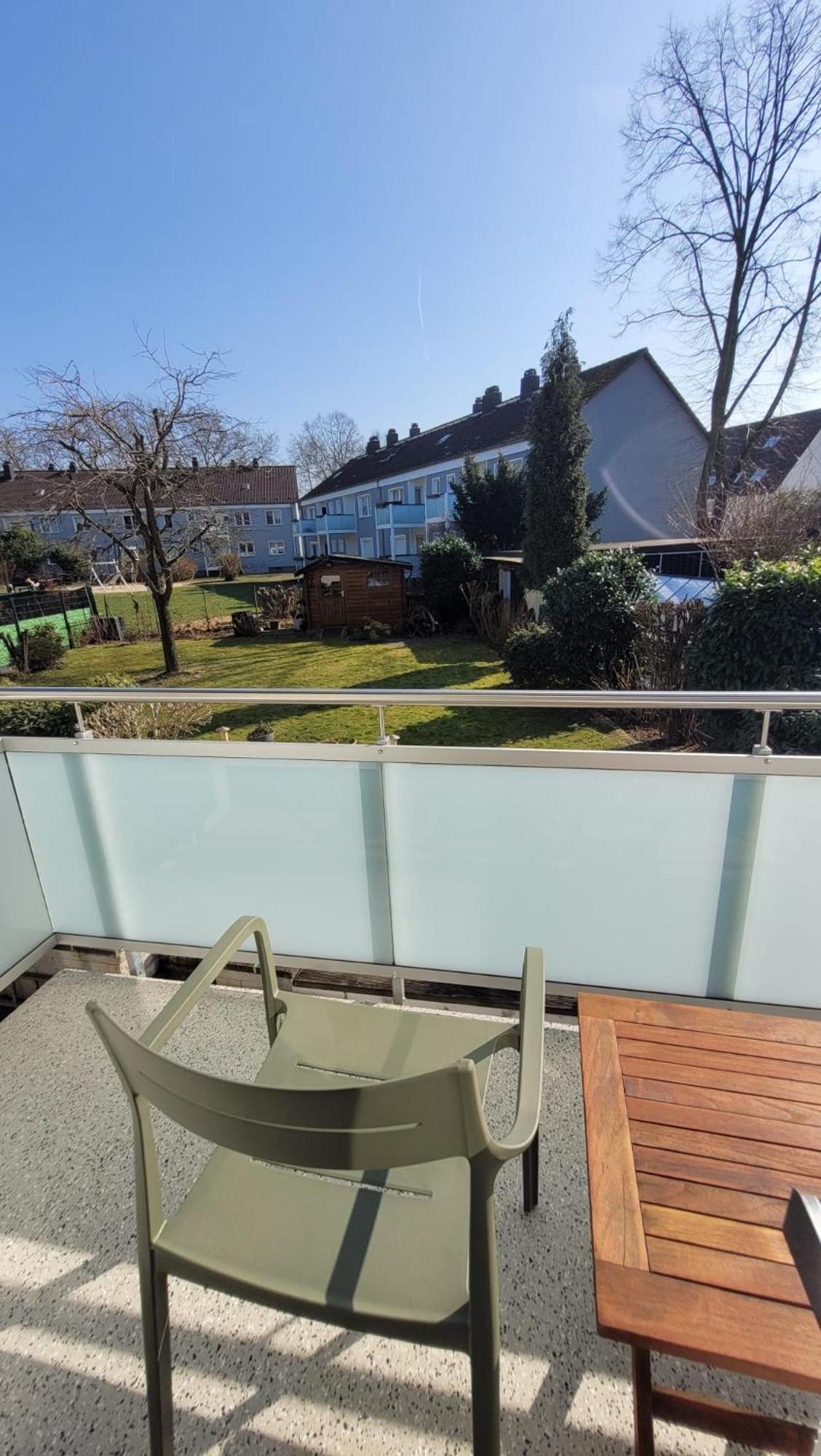 Ruhig Gelegene 2-Zi Fewo, Wallbox, Balkon Essen Luaran gambar