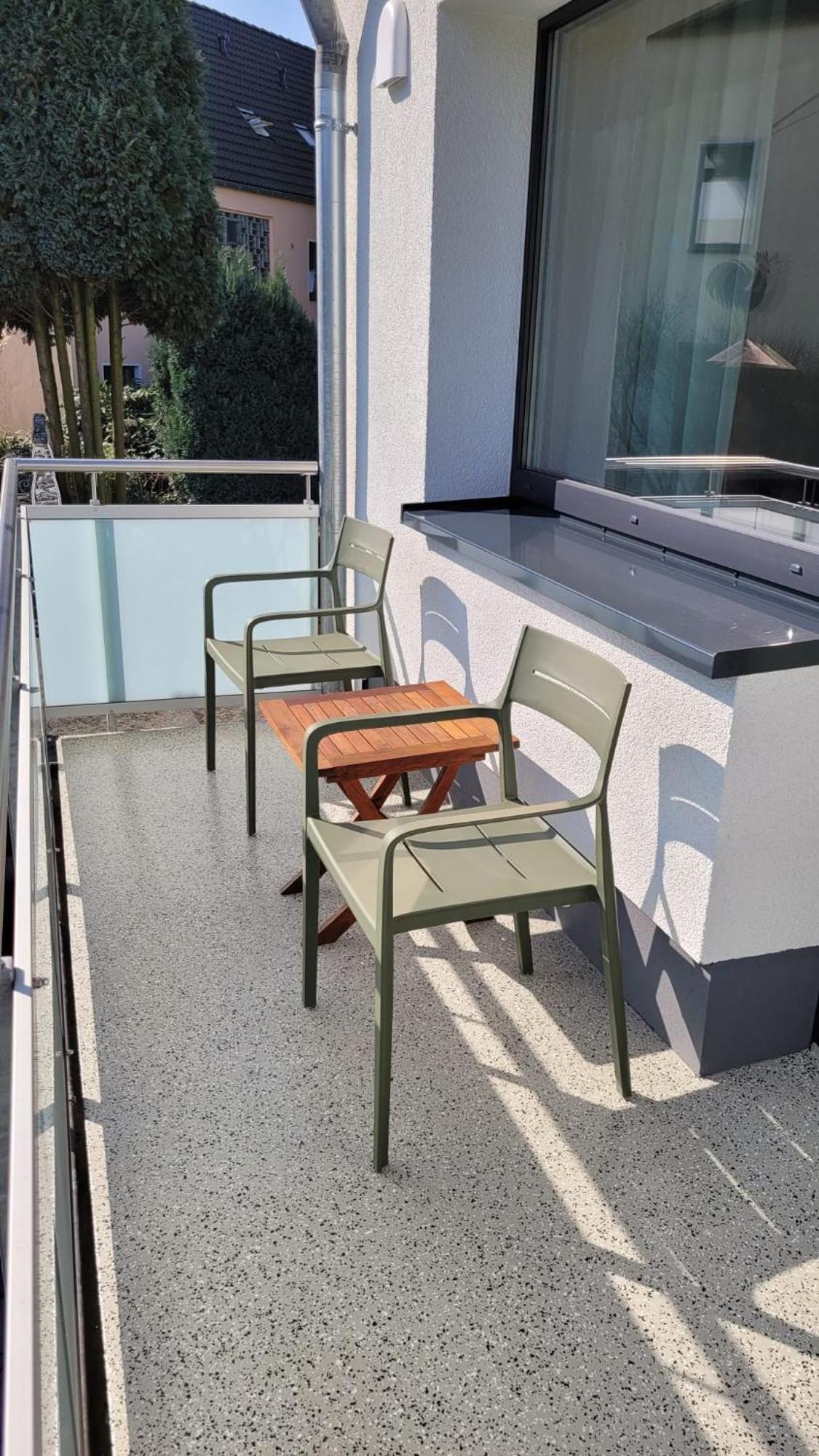 Ruhig Gelegene 2-Zi Fewo, Wallbox, Balkon Essen Luaran gambar